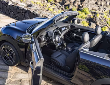 Интерьер MINI Cooper SE Cabrio [Worldwide] (F57) '2023–н.в.