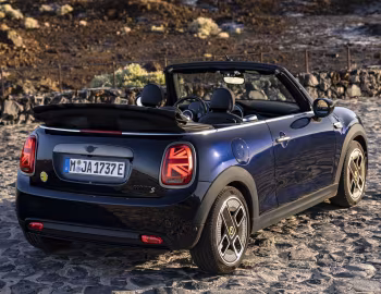 MINI Cooper SE Cabrio [Worldwide] (F57) '2023–н.в.