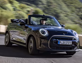 MINI Cooper SE Cabrio [Worldwide] (F57) '2023–н.в.