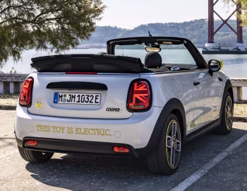 MINI Cooper SE Cabrio Prototype (F57) '07.2022
