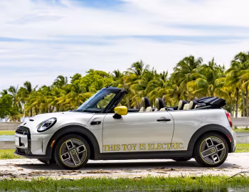 MINI Cooper SE Cabrio Prototype [US-spec] (F57) '07.2022