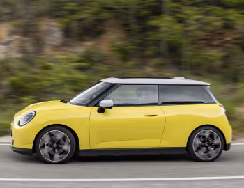 MINI Cooper SE Classic Trim [Worldwide] (J01) '2024–н.в.