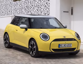 MINI Cooper SE Classic Trim [Worldwide] (J01) '2024–pr.