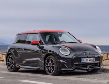 MINI Cooper SE John Cooper Works Trim [Worldwide] (J01) '2023–pr.