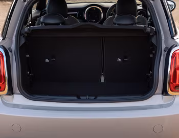 Porta-malas MINI Cooper SE Level 2 [UK-spec] (F56) '2020–21