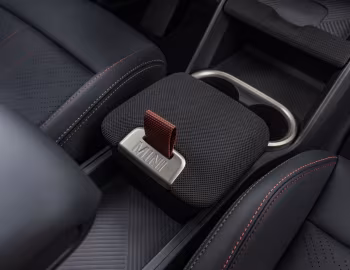 Интерьер MINI John Cooper Works Countryman ALL4 [Worldwide] (U25) '2023–н.в.