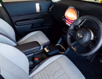 Interior MINI Countryman SE ALL4 [Australia] (U25) '2024–pr.