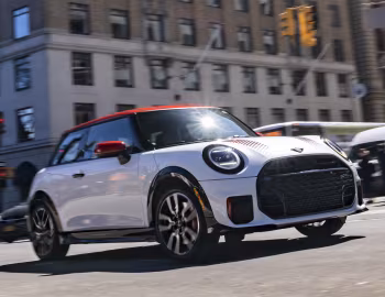 2025–н.в. MINI John Cooper Works [North America] (F66) '2025–н.в.