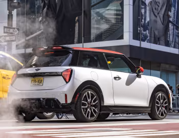 2025–н.в. MINI John Cooper Works [North America] (F66) '2025–н.в.