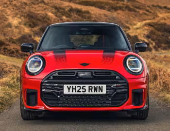 MINI John Cooper Works [UK-spec] (F66) '2024–н.ч.