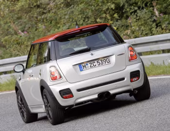 Mini John Cooper Works with Aerodynamic Kit [Worldwide] (R56) '2011–14