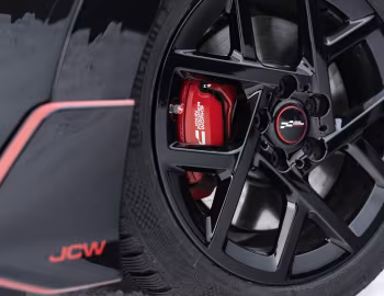 MINI John Cooper Works Accessorized [Worldwide] (F66) '2025–н.в.
