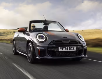 MINI John Cooper Works Cabrio [UK-spec] (F67) '2025–pr.