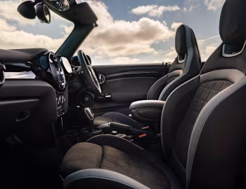 Interni MINI John Cooper Works Cabrio [UK-spec] (F57) '2021–pr.
