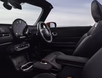 Interior MINI John Cooper Works Cabrio [UK-spec] (F67) '2025–pr.