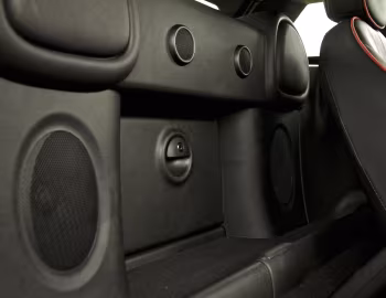 Інтэр'ер MINI John Cooper Works Coupe [UK-spec] (R58) '09.2011–15