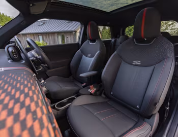 Interior MINI John Cooper Works Electric [UK-spec] (J01) '2025–pr.