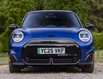 MINI John Cooper Works Electric [UK-spec] (J01) '2025–н.в.