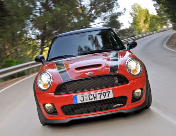 Mini John Cooper Works with Aerodynamic Kit [Worldwide] (R56) '2008–10
