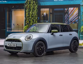 MINI Cooper 5-door "Paul Smith Edition" [Worldwide] (F66) '2025–pr.