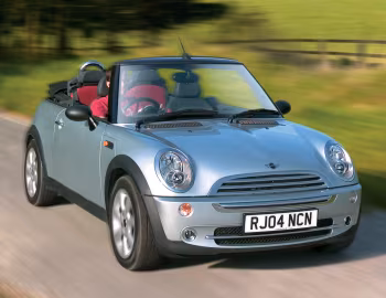 Mini One Cabrio [UK-spec] (R52) '2004–08