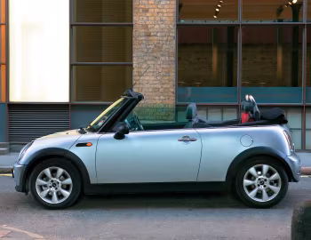 Mini One Cabrio [UK-spec] (R52) '2004–08