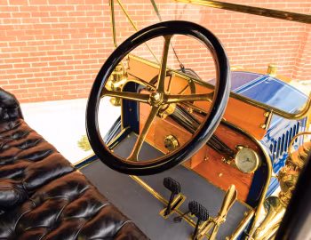 Panel frontal 1907 Mitchell Model E Runabout