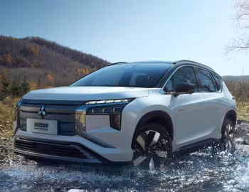 Mitsubishi Airtrek [China] '2022–23