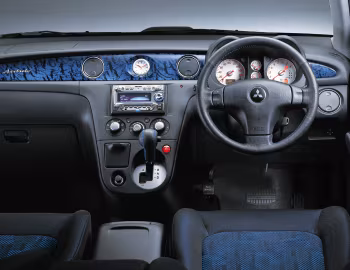 Торпедо Mitsubishi Airtrek Turbo '06.2002–10.2005