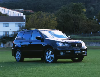 Mitsubishi Airtrek Turbo '06.2002–10.2005