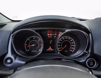 Dashboard Mitsubishi ASX [Worldwide] '2016–17