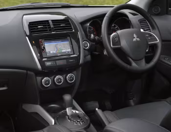 Торпедо Mitsubishi ASX 4 ZC [UK-spec] '2013–15