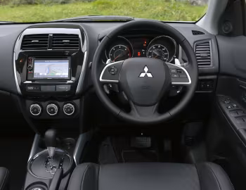Торпедо Mitsubishi ASX 4 ZC [UK-spec] '2013–15
