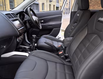 Interior Mitsubishi ASX "Black" [UK-spec] '11.2011–10.2012