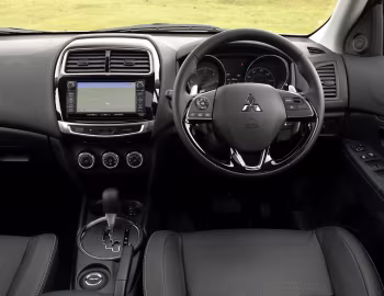 Торпедо Mitsubishi ASX ZC-H [UK-spec] '2015–16