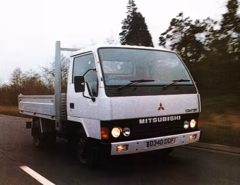 Mitsubishi Canter 3.5 tonner [UK-spec] '1987–????