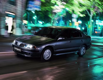 Mitsubishi Carisma 5-door [Worldwide] (DA2A) '2002–04