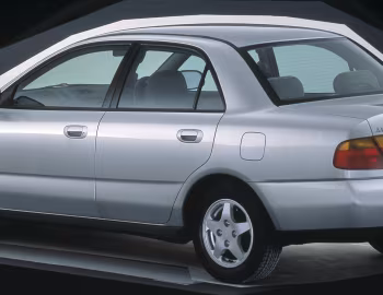Mitsubishi Carisma LS Sedan [Japan] '10.1996–10.1997