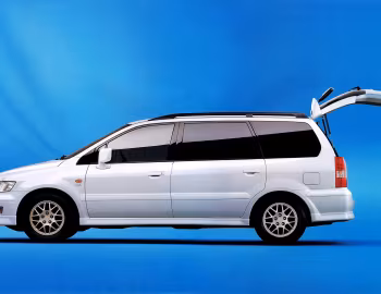 Mitsubishi Chariot Grandis '10.1997–06.2000