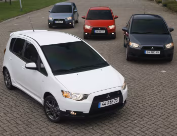 Mitsubishi Colt (Z30) '2008–12