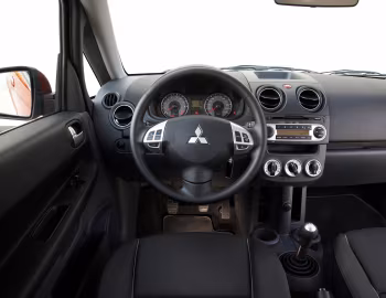 Торпедо Mitsubishi Colt 3-door [EU-spec] '2008–12