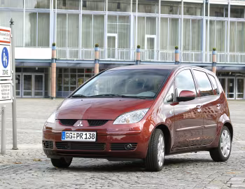 Mitsubishi Colt 5-door [Worldwide] '2004–08