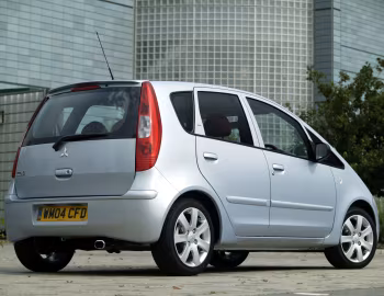 Mitsubishi Colt 5-door [UK-spec] (Z30) '2004–10.2008