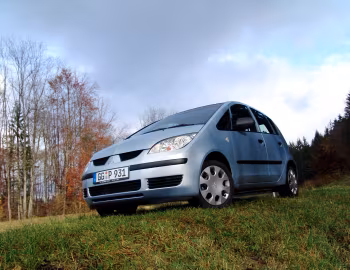 Mitsubishi Colt 5-door [Worldwide] '2004–08
