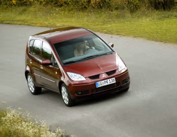 Mitsubishi Colt 5-door [Worldwide] '2004–08