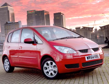 Mitsubishi Colt 5-door [UK-spec] (Z30) '2004–10.2008