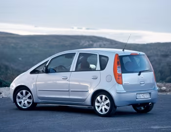 Mitsubishi Colt 5-door [Worldwide] '2004–08