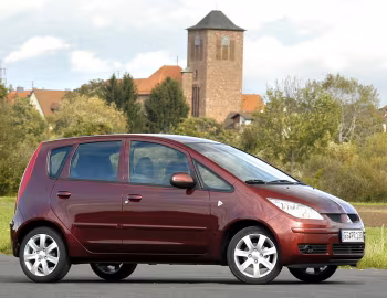 Mitsubishi Colt 5-door [Worldwide] '2004–08