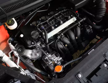 Под капотом Mitsubishi Colt 5-door [UK-spec] '10.2008–03.2013