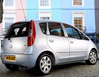 Mitsubishi Colt CZ² 5-door [UK-spec] (Z30) '01.2006–10.2008